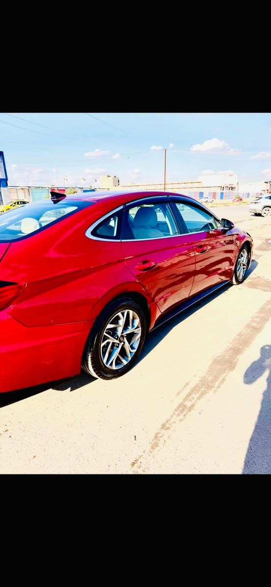 السلام عليكم /
للبيع او مراوس سوناتا 2023 موديل 
وارد امريكي 
رقم بغداد بأسمي  
السياره   ضررها قبق الجنطه
 شرط بدون اي ضرر داخلي + جميع الايرباكات سليمة
مواصفات sel  . بصمة تشغيل 
وتشغيل عن بعد وبوب بصمة
رادارات 360 جميع الجهات
مانع تصام من الامام والخلف 
كامرا خلفية دوارة 
شاشة ايباد تدعم كار بلي
2500 حجم المحرك
 أنطمة القيادة
درايف مود 3  انظمة قيادة
اوتو هولد
تبريد قطعتين
كشن كهربائي 
تبريد بيانو منفصل دبل فريز
تحكمات استيرن جهتينن
كروز سرعة . شفتات استيرن 
تدفئة كشنات 
بك لايت لد . ولد امامي 
زينون عالي ناصي 
تحديد مسار قيادة آلية 
وباقي المواصفات معروفة 
عالفحص وين ما يحب المشتري 
العنوان / بغداد 
 للتواصل واتساب او الاتصال عالرقم
***********
