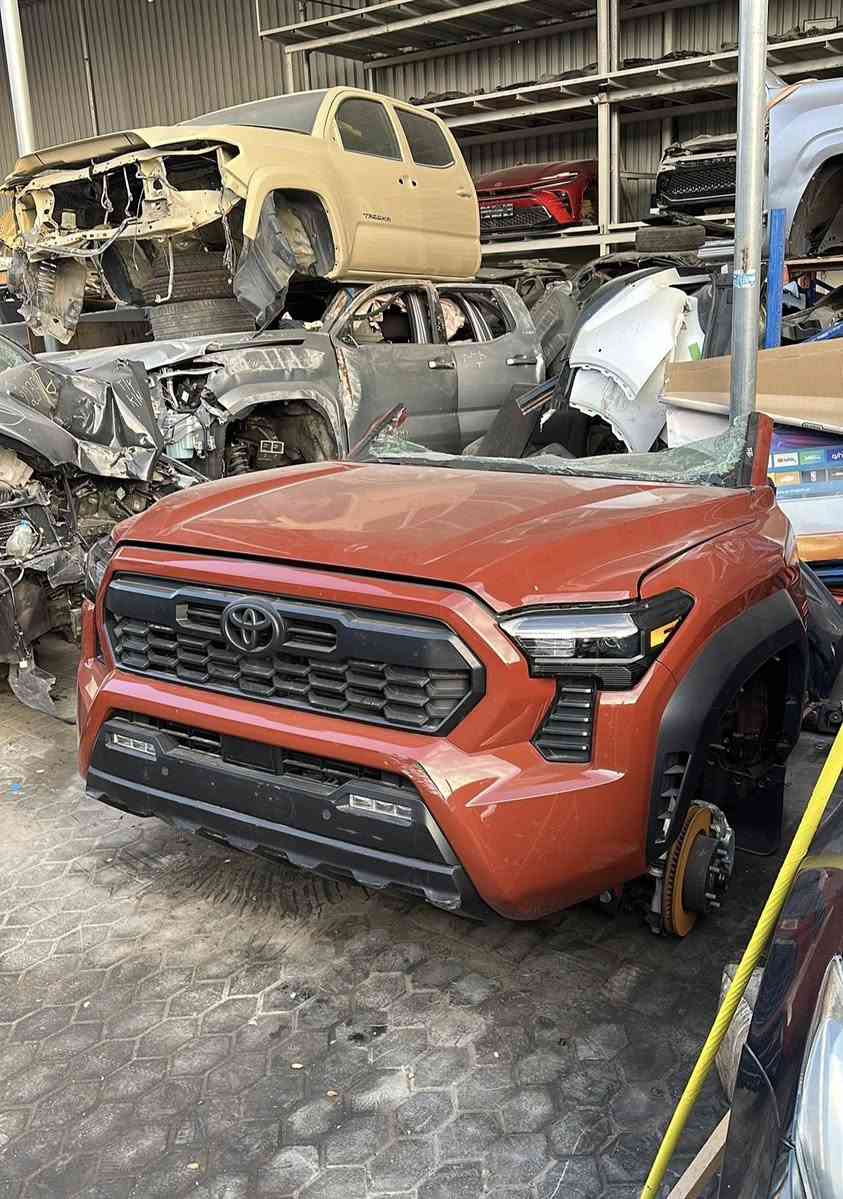 السلام عليكم ورحمة الله وبركاته.
.
رمضان كريم اخوان .
.
اخوان تتوفر لدنيا قطع غيار للسيارات الاتيه : .
.
تيوتا كراون ماجستا 2025
تيوتا كراون سيجنيا 2025
تيوتا كراند هايلندر 2025
تيوتا راف فور 2025
تيوتا تاكوما 2025
.
للتواصل و الاستفسار : 00971503964333
***********
***********
.
تحياتي 🌹.
