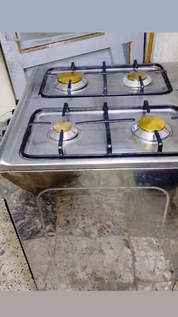 طباخ فريش مصري اربع مشاعل وفرن فوك وجوه شغال علفحص وكلش نظيف مابي أي ضرر سعره 100 مكانه نجف حي الرحمه رقم الموبايل ***********
