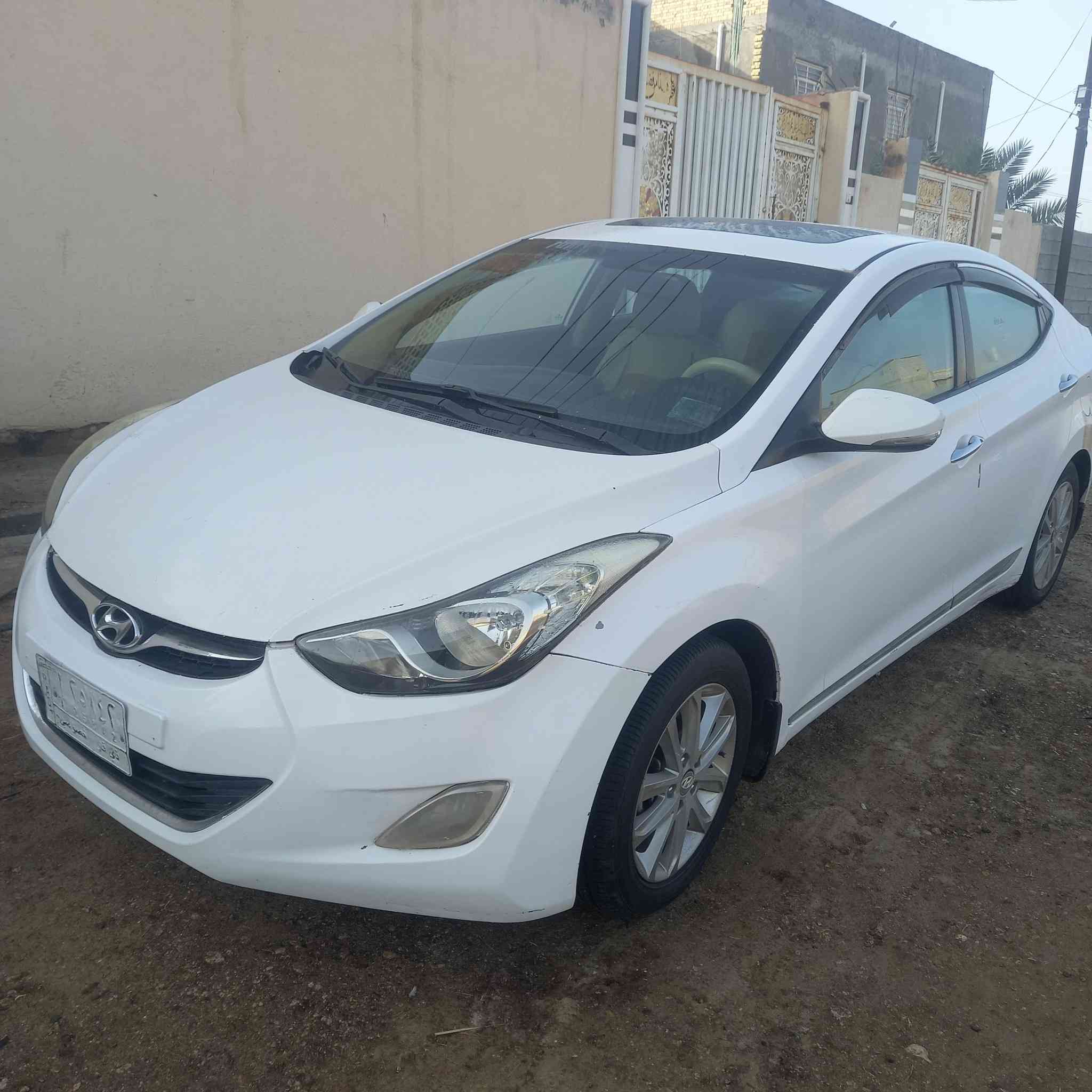 السلام عليكم  سيارة النترا موديل ٢٠١٤ فول مواصفات مكفوله من الضربه واي حادث ماعدى صبغ للتجميل والسياره باسمي تحويل مباشر  انتهاء السنويه ٢٠٢٥/١٢/٢٤   للإستفسار الاتصال على 
***********
***********
