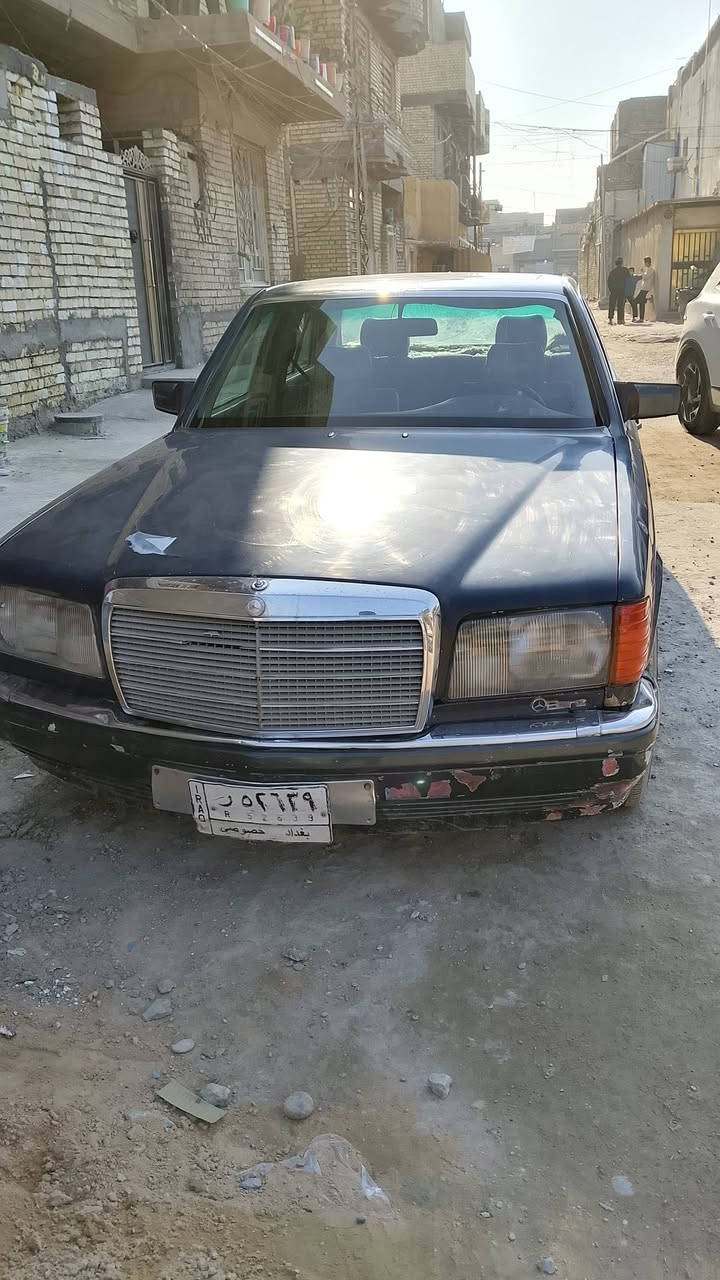 السلام عليكم عندي جامبو موديل 90 رقم بغداد الماني بسمي سيارة نظيفة اريد مراوس مارسدس دب بغداد لرقم *********** بغداد لمدينة
