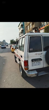 لاندكروزر ربع • ١٩٨٤ • ٦ سلندر