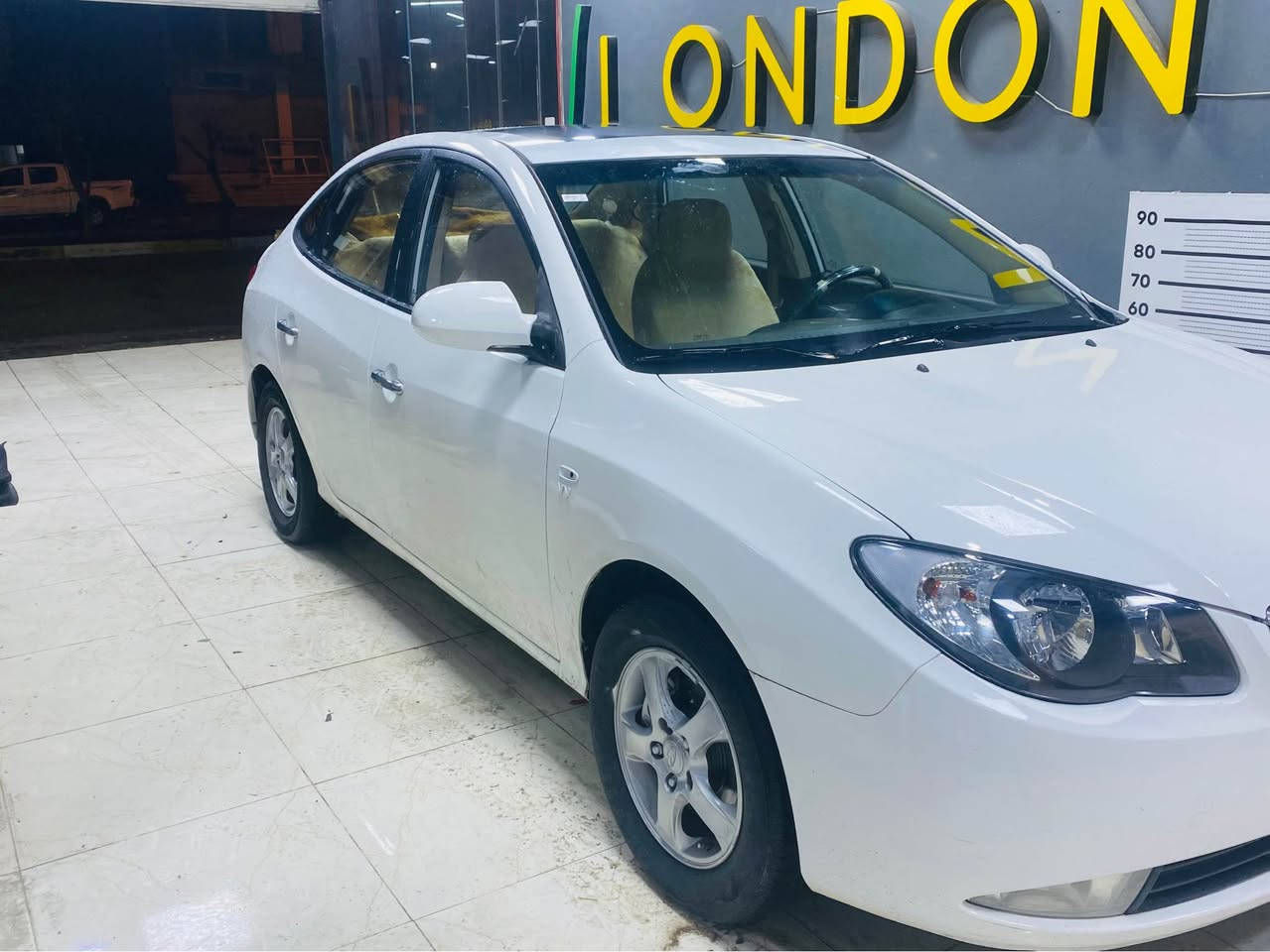 (((هـــــۆندا ئاڤــانتی)))
مـــــۆدێل (2009)
تـــــەبریت لــەمــــــس 
گــــێچ وەنەوشـــە و ئیکۆ
نـــــــاو زەرد و کوشـن هیتەر
تـــــوند و تۆڵی بەشەرت
پێش و پشت بەشەرت 
گێر و مەکینە بەشەرت
بــــێ  قــوپ بێ خـــایس
تــــــایە و ویلی نــــــوێ
کـــــــــامل مەسرەف کراوە
شـــــوێن(ڕانــــــــییە)
(((0751 507 8722 ))) Singapore
