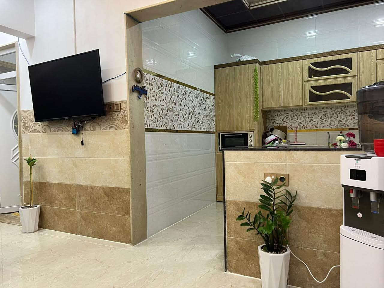 دار للبيع في هيما سيتي الأولى 📍
✅ موقع مميز جدًا
📐 المساحة: 100 م²
🏠 الواجهة: 6.25 متر
طابق ونص غرفتين نوم مع صحيات في ط الاول والثاني 

إذا كنت تبحث عن منزل بموقع ممتاز يصلح للسكن أو الاستثمار، فهذه فرصة لا تُعوّض.

📩 للاستفسار ومعرفة التفاصيل والسعر، يرجى التواصل على الخاص أو الاتصال.
***********
***********
