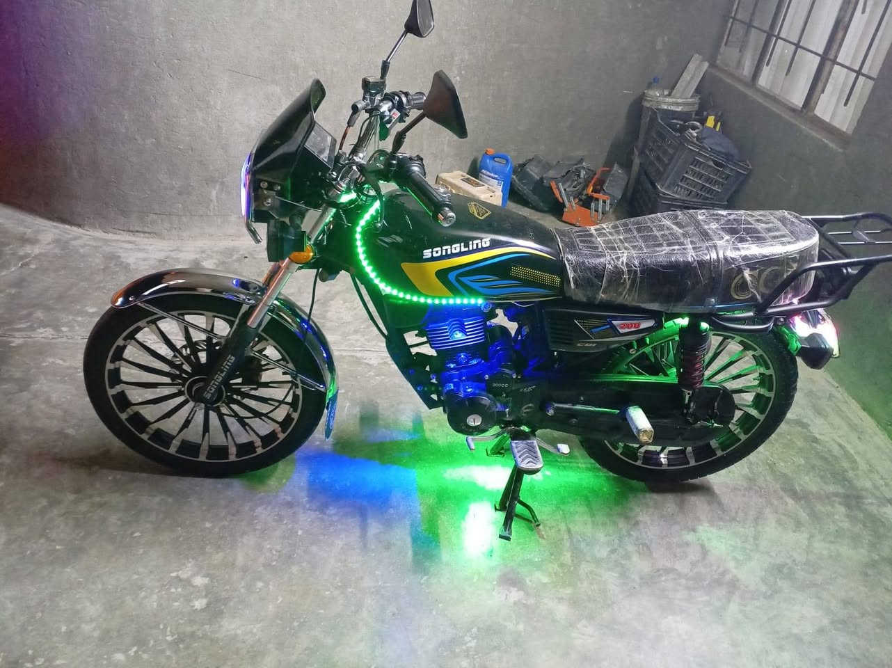 سلام عليكم دراجه 26 للبيع اوراق كامله محرك ما مفتوح كفاله من كلشي عدا الشاشه طافيه المكان بغداد التاجي منشأة نصر السعر 775 وبيها مجال بسيط
رقم *********** كورك بي واتساب ***********
