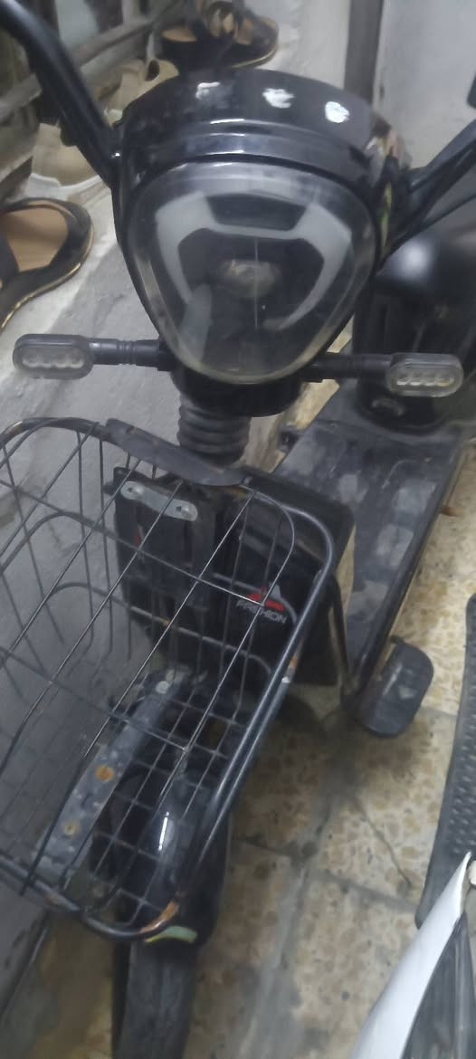 دراجه بطاريات منفوخه تشتغل بس بصمه عند تأير الخلفي ايفش جوبلس هورن ميشتغل حجم 14 مدينه الصدر  200بيه مجال


**إذا كنت صاحب هذا الإعلان وتريد حذفه لأي سبب، رجاءا أرسل رسالة إلى الدعم الفني**