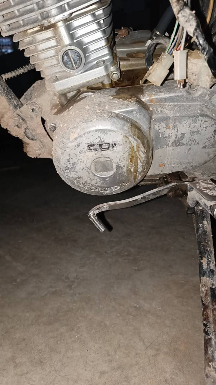 دراجه هوندا لبيع ماطور،رقم سعر ٤٠٠ بي مجال ***********
