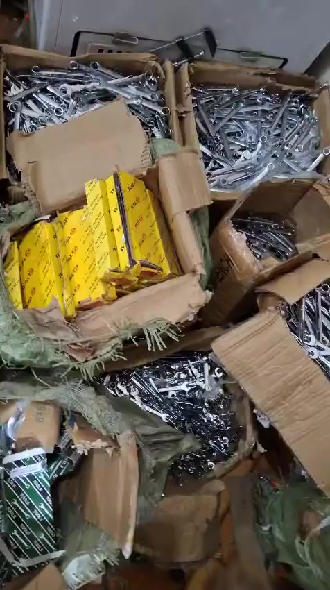 مفاتيح بكيلو اعلي البرندات وكله بكيلو جميع المقاسات 
شوال 50 ك مشكل من كله بيجيلك 
العنوان تيجي تشرفنا الشركه الانجليزية دكرنس الدقهلية
يوجد شحن لجميع المحافظات لحد مكانك 
 01098577221
01091009484
https://wa.me/201098577221
تواصل معايا وابعت محتاجه واعمل متابعه
 ليصلك بقيت عروض انتظرونا اقوي خصومات


**إذا كنت صاحب هذا الإعلان وتريد حذفه لأي سبب، رجاءا أرسل رسالة إلى الدعم الفني**