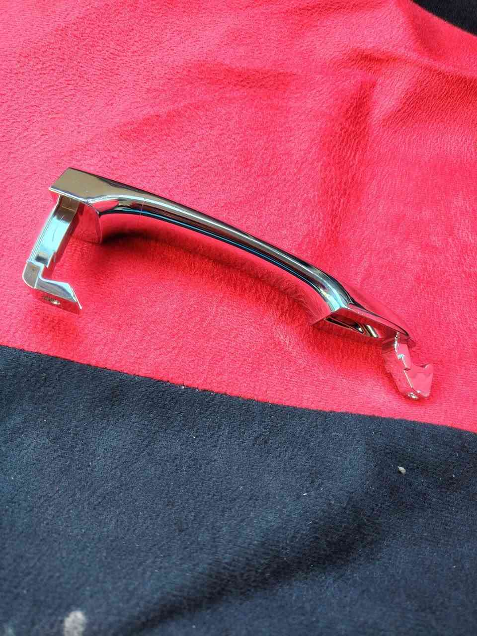 يدة باب خارجية لشيري استرا عدد ٣ سعر القطعة ١٥  الف ت ت***********
