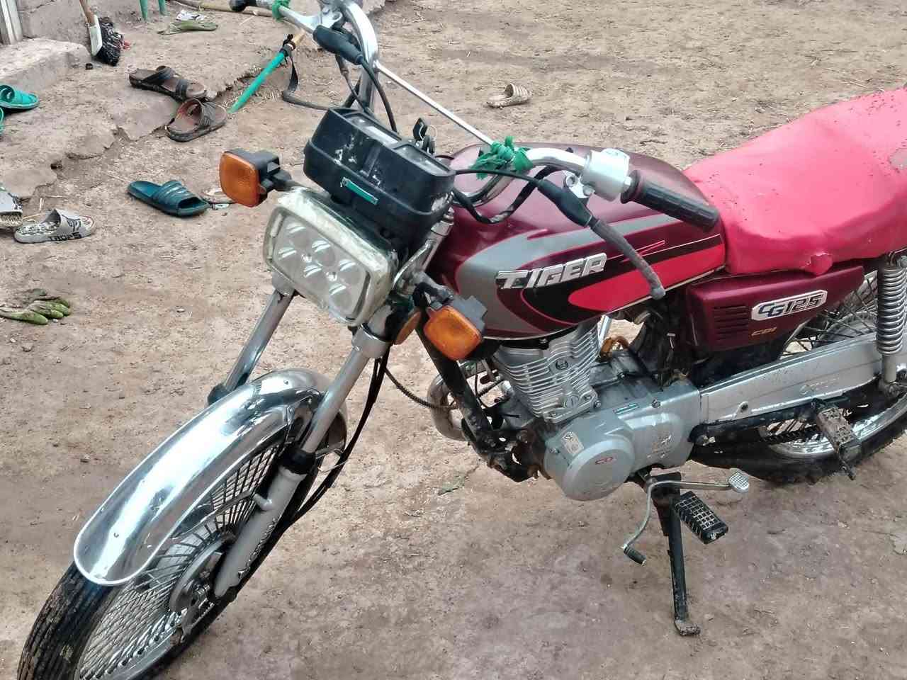 دراجه داكير مديل 21اوراق اصولي كهربائيات شغاله مكينه مامفتوحه سعرهه 500 مكان الديوانيه 
***********
