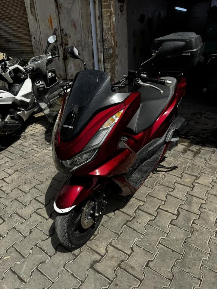 للبيع رابع ياباني بصمتين ماشي 13سعر 22ورقه رقم***********
