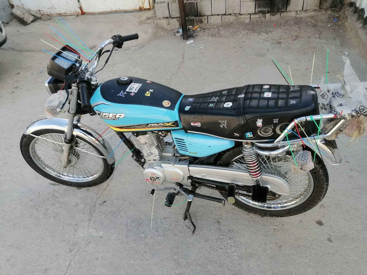 تايكر 2022 محرك اخرس صالنصه كاتم محرك كبس مامفتوح كهربائيات شغاله دبلات تايرات وياله كله جديد شرط نشاط ومعدل تبطنش ع تبليط بليته منفيس كله موجود سعرها 450 بيها مجال بسيط خاص مفتوح ***********
