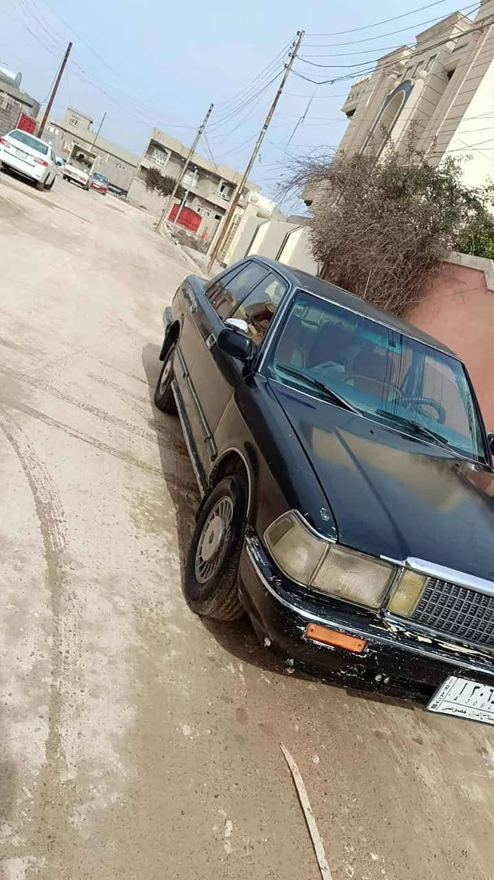 السلام عليكم..مكلف بنشر.
سياره سيدان للبيع موديل..89..رقم الماني صاحبها موجود من الشركاط..السعر 32..وبيها مجال شي قليل..اخوان بيع فقط..هاذه رقم صاحبها...***********.
