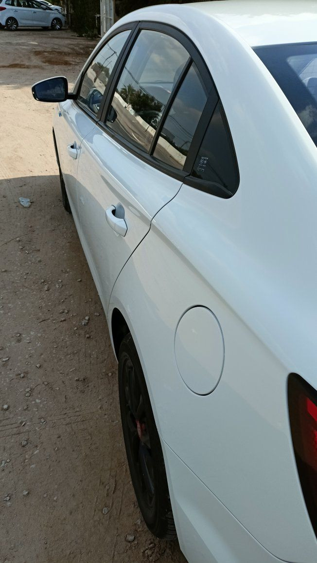 مديل 24 مكفولة سعره 105 بيه مجال ***********
