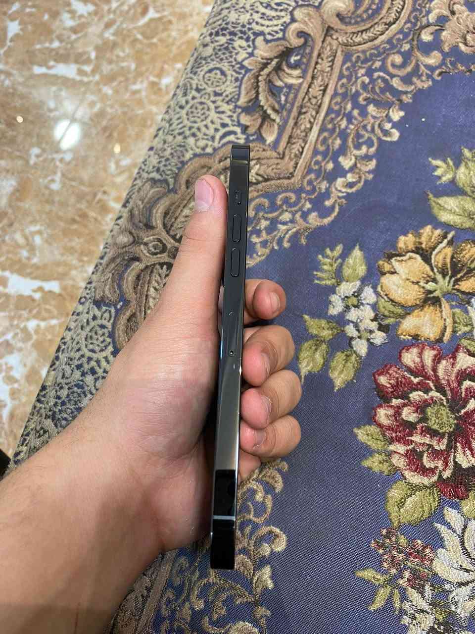 ايفون ١٤ برو ماكس 
بطاريه ٩١
ذاكره 256 
جهاز بلادي 
مغلف جماليه الصور جوه 
للبيع او مراوس 
الهاتف ***********
السعر 825
