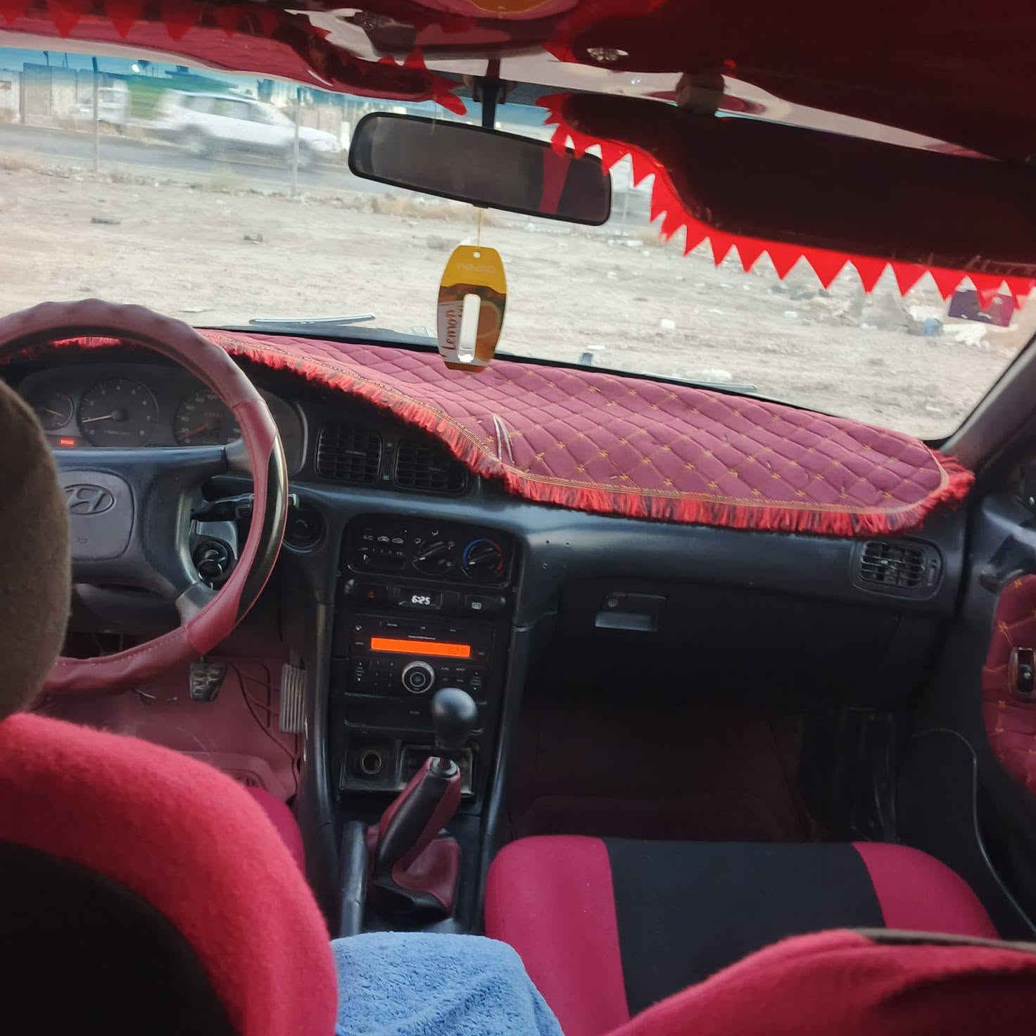 السلام عليكم سوناتا 2 للبيع او مراوس رقم بغداد بسمي تحويل مباشر سنويه ل28 تبريد كامل بس غاز مكفولة من الكص والضربه حداديه 100/100 كهربائيات كلهة شغالة كير عادي صدر ورة وكدام نفض سيارة مال جناي ما تصرف ربع عليهة سعر 45وبيه مجال ***********المكان ديالى الخالص
