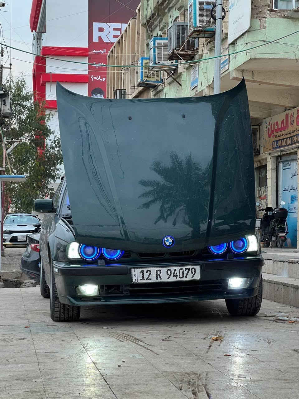 السلام عليكم
للبيع بي ام دبليو 525
فول بس كير عادي
نضافه فول
داخل فول
بجم لد كامل
طخم تاير ويل بل جيس
رقم جديد
محرك أثر نفخ
جامات اربع كهرب
مرايه كاديلاك
شاشه +كامره +حساسات خلفي سياره شوفها بعد احلا
موصل ***********
***********
