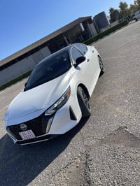 نيسان سنترا24 Sr توكلر  بدون صبغ فقط بارد  كشن حار  رادار امامي خلفي ج...