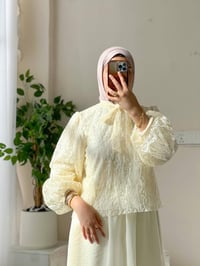 طقم قطعتين • اوف وايت • مقاسات 38-46