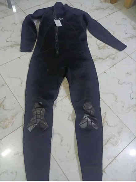 بدلت غواص
للاستفسار على الواتساب ***********
يوجد توصيل سعر التوصيل ٥الاف لجميع أنحاء العراق
