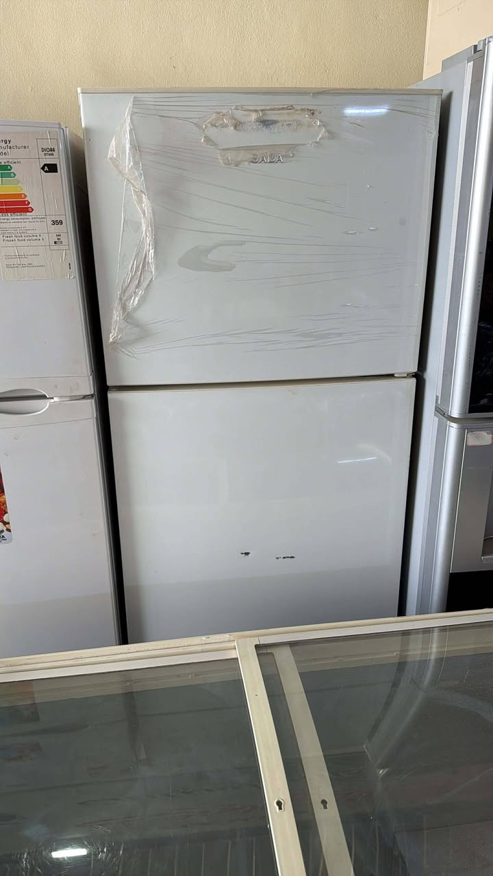 للبيع ثلاجات 
العنوان الديوم شارع 60
توصل على رقم ***********
