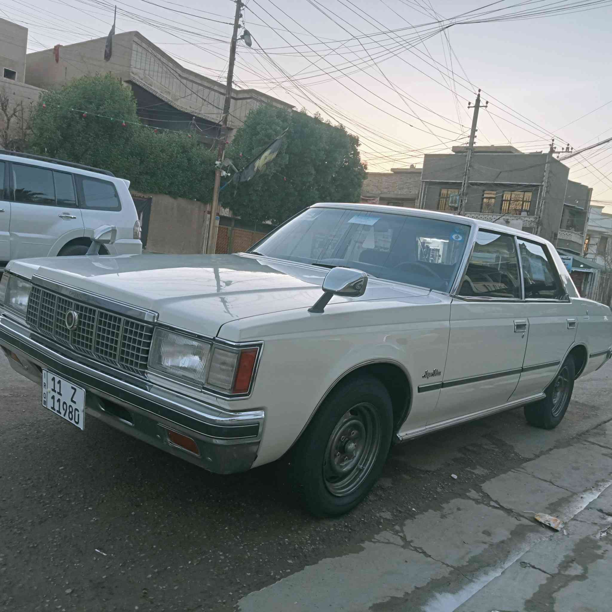 سلام عليكم
كروان ديلوكس للبيع موديل 1980سياره بسمي تحويل مباشر تخم تاير ياباني جديد مكينه ونجي بل كارتون كير اوتاميتك حداديه أمامي و خلفي شركه سياره كفالة عامه شرط بيع سونر تبريد ثلج  115$ وبيهه مجال الطيبين   رقم هاتف ***********
