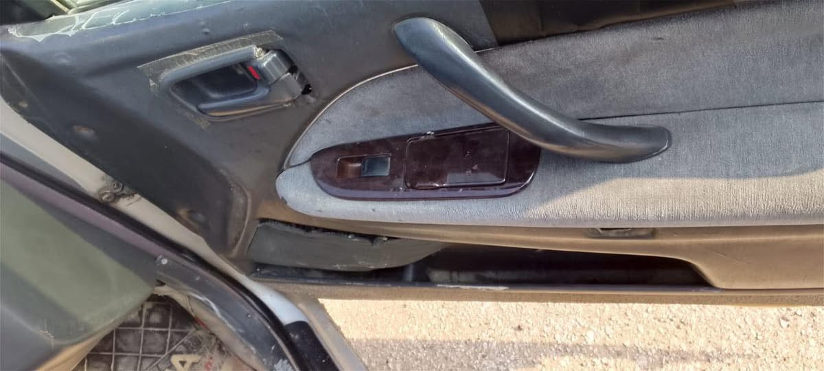 السلام عليكم سياره راس الثور اصوليه بأسمي نجف مصبوغه عام كصتين كير مكينه جدد ب60 وبيها مجال مكان نجف ***********
