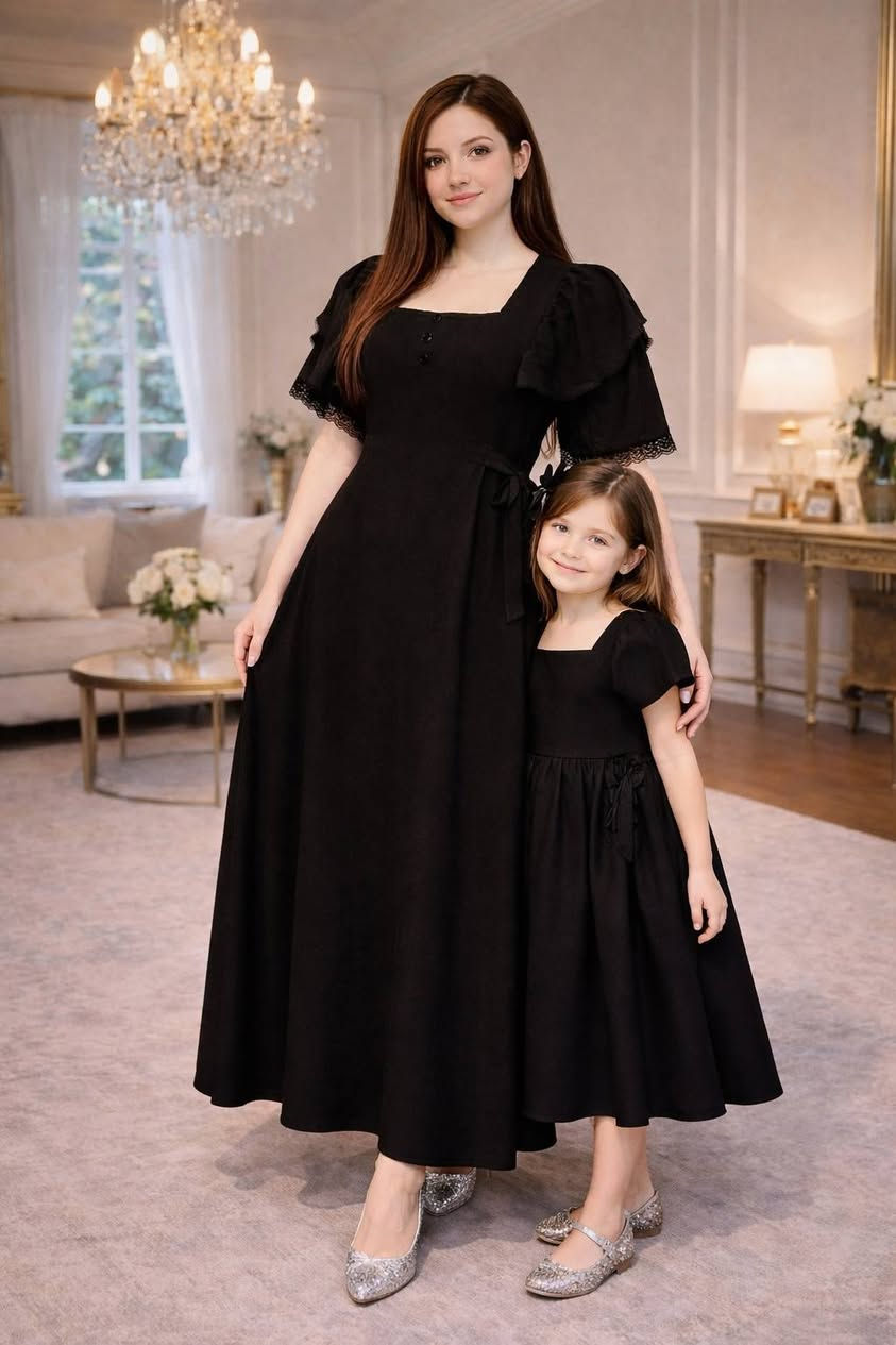 متوفر ب 4الوان  ب20الام والبنوته


**إذا كنت صاحب هذا الإعلان وتريد حذفه لأي سبب، رجاءا أرسل رسالة إلى الدعم الفني**