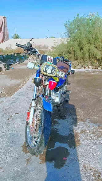 السلام عليكم دراجه ايراني موديل 24 دراجه اوراق كامله المكان بغداد بسمايه سعر 550 وبيها مجال***********
