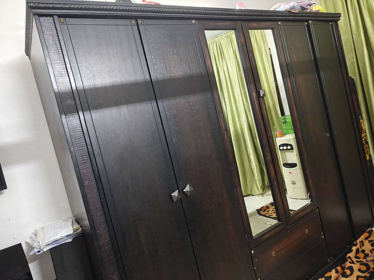 غرفة نوم نظيفة  من 5 قطع للبيع اليدات كلهن موجودات 
المكان بغداد الدورة


**إذا كنت صاحب هذا الإعلان وتريد حذفه لأي سبب، رجاءا أرسل رسالة إلى الدعم الفني**