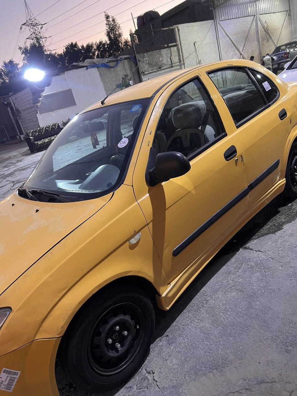 السلام عليكم طيبة مديل ٢٠١٥ للبيع جاهزة رقم بغداد انكليزي السيارة بأسمي السعر ٣٣ ورقه  مامتواجد على الفيس ***********
