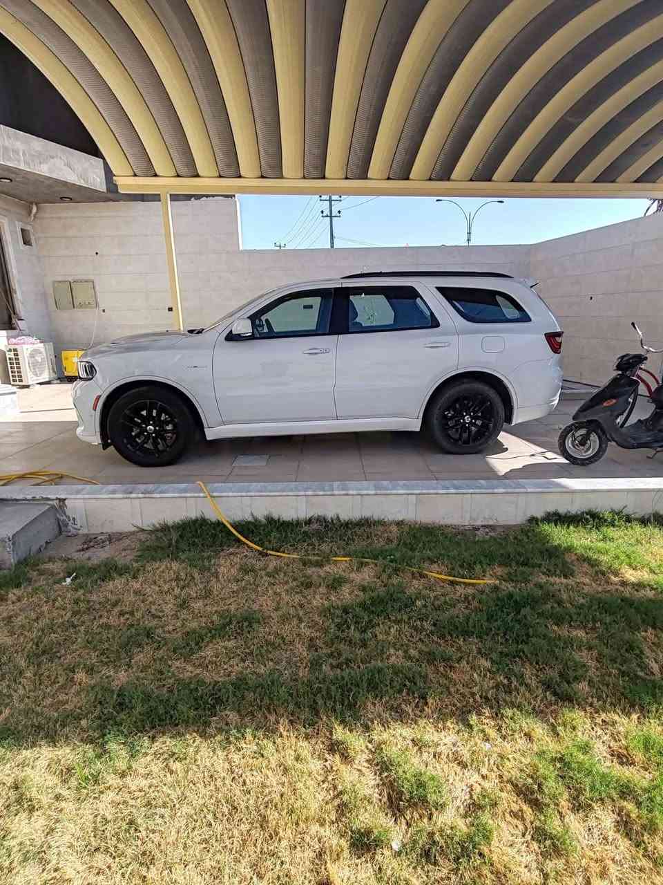 رقم السيارة : اربيل
موقع السيارة : السماوة 
نوع السيارة : دوج دورنكو بلاك اديشن (خليجي) 
موديل السيارة : 2022
المسافة المقطوعة:52الف كيلو
محرك RT 5.7

مواصفات:وكالة هارلم 

بصمة تشغيل 
بصمة ابواب 
كشنات جلد خياط احمر 
كشنات كهربائي خزن وضعيات 
كشنات تدفئة وتبريد 
كشنات خلفية تدفئة 
تدفئة ستيرن 
ستيرن كهربائي 
شفتات ستيرن 
رادار امامي 
رادار خروج عن المسار 
رادار نقطة عمياء 
رادار خلفي 
زر فول ويل 
وضعيات قيادة (eco) (sport) 
مقاعد صف ثالث 
سقف شامو 
شاحن وايرلس 
دفع رباعي 4*4
صندوك كهربائي 
تشغيل عن بعد 
تبريد 3 قطع 
شاشة كبيرة 
نظام ملاحة خرائط 
زر دفع رباعي 
بلاك اديشن 
مانع انزلاق 
حساسات خلفية أمامية 
لايت زينون LED
مدخل AUX ابل كاربلاي
دشبول والأبواب مطعم بفورميك
اوتو ستوب توقف ذاتي 

ملاحظات: السيارة بيها شخط 
 و اصبعين بارد

سعر 325ورقه 💰وبيها مجال


**إذا كنت صاحب هذا الإعلان وتريد حذفه لأي سبب، رجاءا أرسل رسالة إلى الدعم الفني**