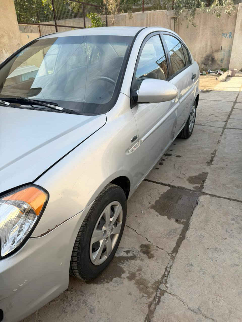 السلام عليكم شباب اكسنت خليجيه السياره بيها جراد موديل 2009كير مكينه مكفولات صدرها تعبان بيها جاملاغات الخلفيه بيهن صبغ حوض تكم كفاله بجم ع وضع الشركه برغي وبيها بعض الملاحضات بسمي قبل يومين حولتها أرقام إنكليزي والسعر 75ورقم التليفون***********
