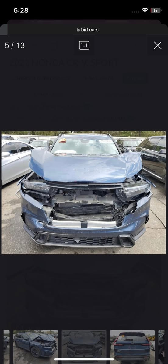 هوندا crv هايبرد  sport
ممشاها 60.000km 
فتحة رادارات شغالة بلادي 
كراسي ملبس جلد احمر تدفئة  مقاعد
قطعتين صبغ مابيه اي نقص 
العنوان بغداد اليرموك رقم بغداد السعر 20.000$
***********
