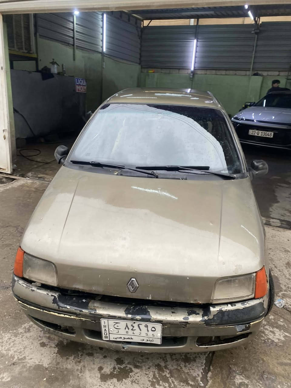 السلام عليكم 
رينو تك باب 
السعرر ( 13) ورقة 
رقم نينوى شرط تحويل فقط
سنوية جديده 
مكينة نفخ
والباقي شغال والكشر شوف العين 
شراي خابر ع رقم الخاص مغلق
***********
المكان موصل حي النور
