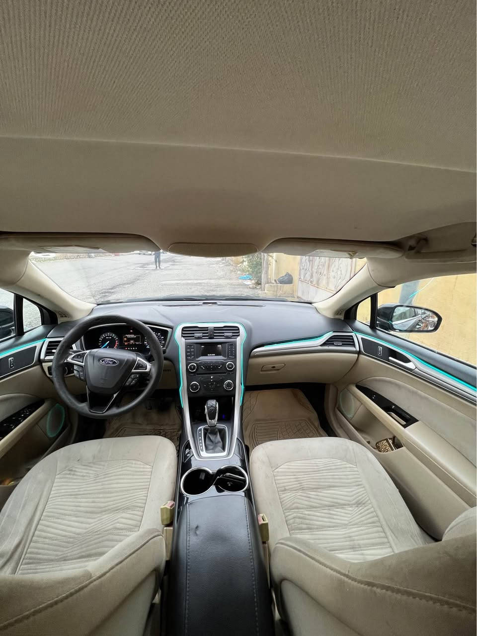 فۆرد فیوژن ٢٠١٦ 
٢ پارچەو پەلەیەک لەگەر ٣ جێ بچکی ساردە 
کوشین کارەبای ئاوێنە کارەبی و هیتەر و ئیشارەت برێک کارەبای  تەبریت مەرکەزی قوفل مەرکەزی ناو زەرد جام ئاتۆ و لەگەل سویج  
مەکینە ١٥ نەکراوەتەوە 
ئێرباگ نەتەقیوە پێش و پشت کەپس  لیدی ٢٢ پارچە ڕەسمی دەعمەکەم داناوە 

0750 834 94 01 
108 معامەلە أربيل, العراق
