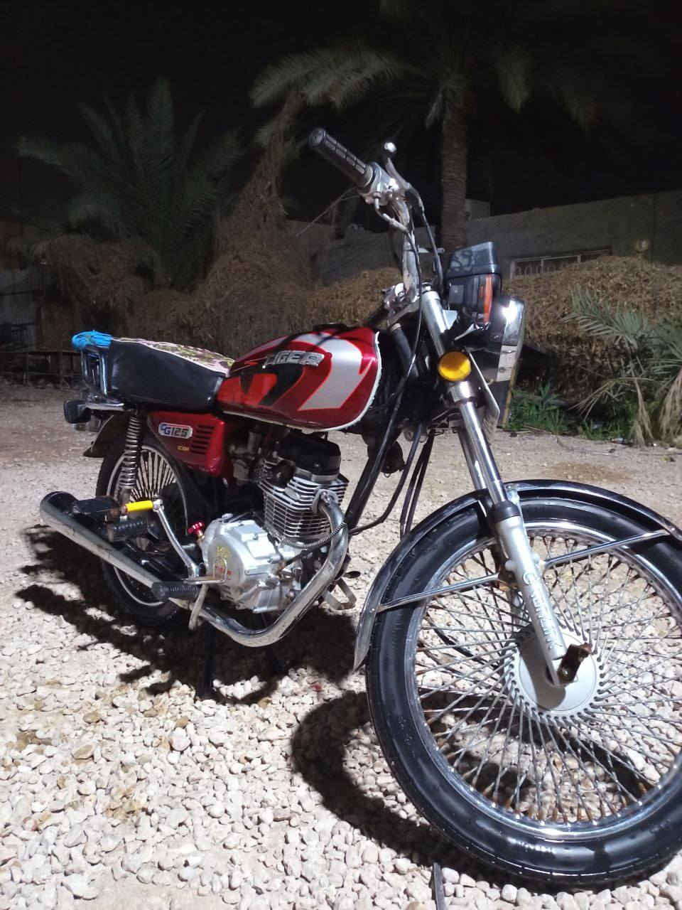 4 كير للبيع رقم نكليزي السعر ٩٢٥ او بيه مجال مكاني نجف قضاء المناذره للاتصال ***********
