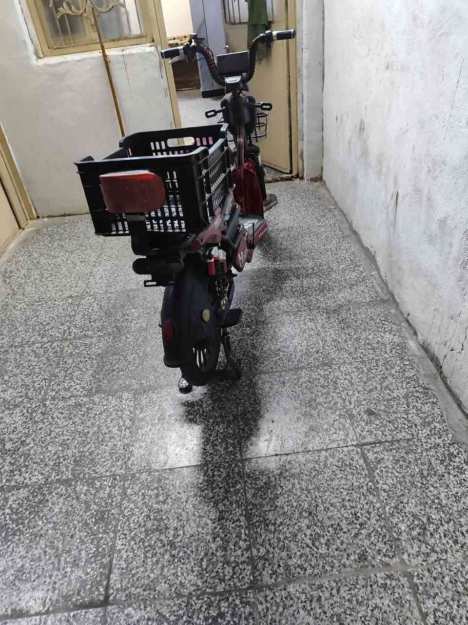 دراجة شحن نضيفة كلش بطاريت صارلهن شهريد من مشتريهن بعدهن ابوصل لضمن مكان بغداد العبيدي حي اسفير رقم الهاتف ***********
