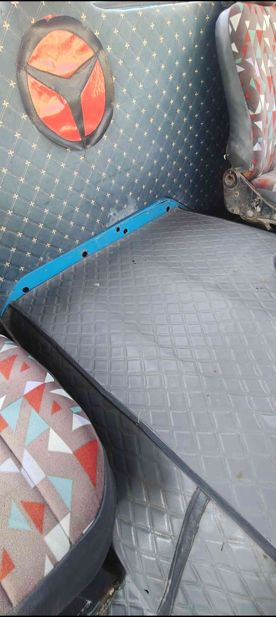 سلام عليكم البي للبيع موديل 77 اصل قلاب مجموعه نص كرواتي كير 160 مكينه 10 جديده تخم تاير قماره مال 88  مكاني كربلاء السعر 175 وبيه مجال ***********
***********
