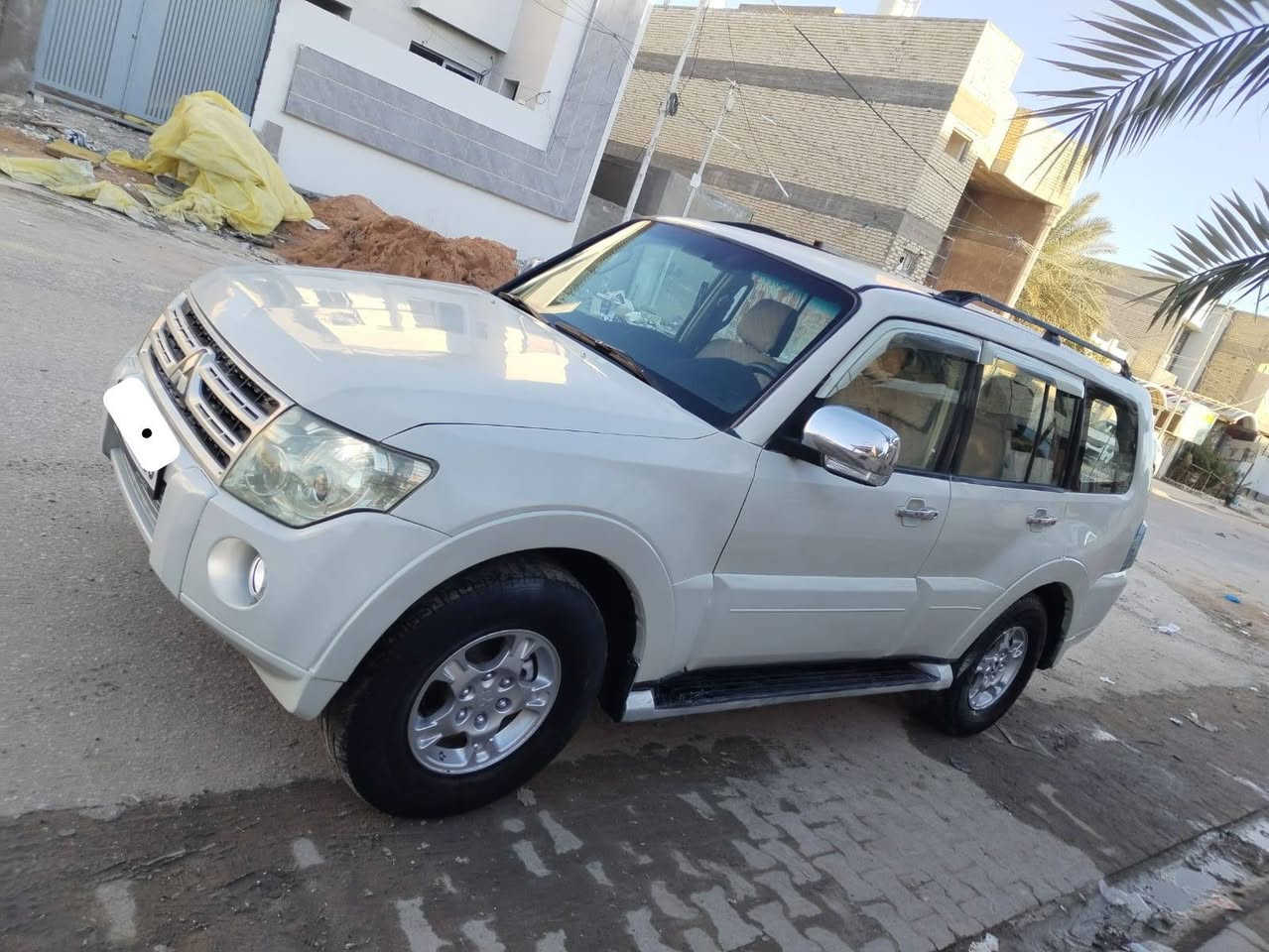 السلام عليكم من رخصة الادمن سياره باجيرو مديل 2008 للبيع
مصبوغه صبغ عام كير مكينه 3000 الاقتصادية بل بانزين حداديه تخم تاير كله جديد تبريد ثلج 3 قطع كهربائيّة كلها شغاله منضومه كامله زنون رقم بغداد دولي بسمنه هزه جديده سنويه لل2030 السياره حلوه مال بيت مال جناي السياره للبيع وترهم مراوس حسب القناعه السعر ( 95) وبيها مجال   الشراي يتصل مكلف بل نشر غير متواجد عل فيس مكان السياره نجف

رقم الهاتف (***********)
