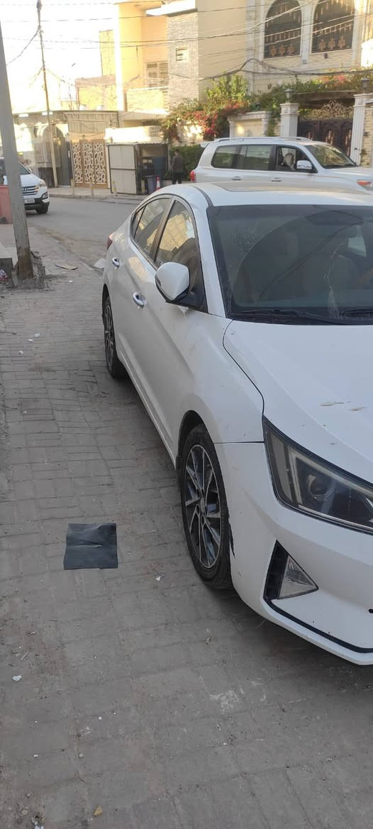 السلام عليكم
النترا خليجي 

موديل 20

سياره فول موصفات 

مكفولة من كشي 

رقم ربيل 

عنوان نجف 

سعر 155وبيه مجال

***********
