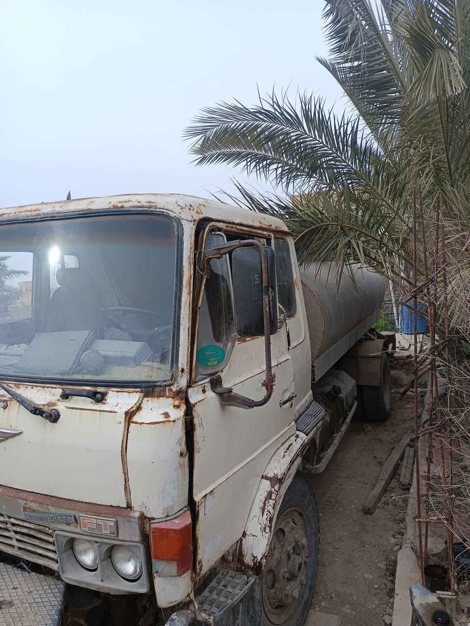 السلام عليكم ورحمة الله  تنكر للبيع قماره بيها خياس رقم اصفر سنويه ساقطه السعر 5 مليون وبي مجال


**إذا كنت صاحب هذا الإعلان وتريد حذفه لأي سبب، رجاءا أرسل رسالة إلى الدعم الفني**