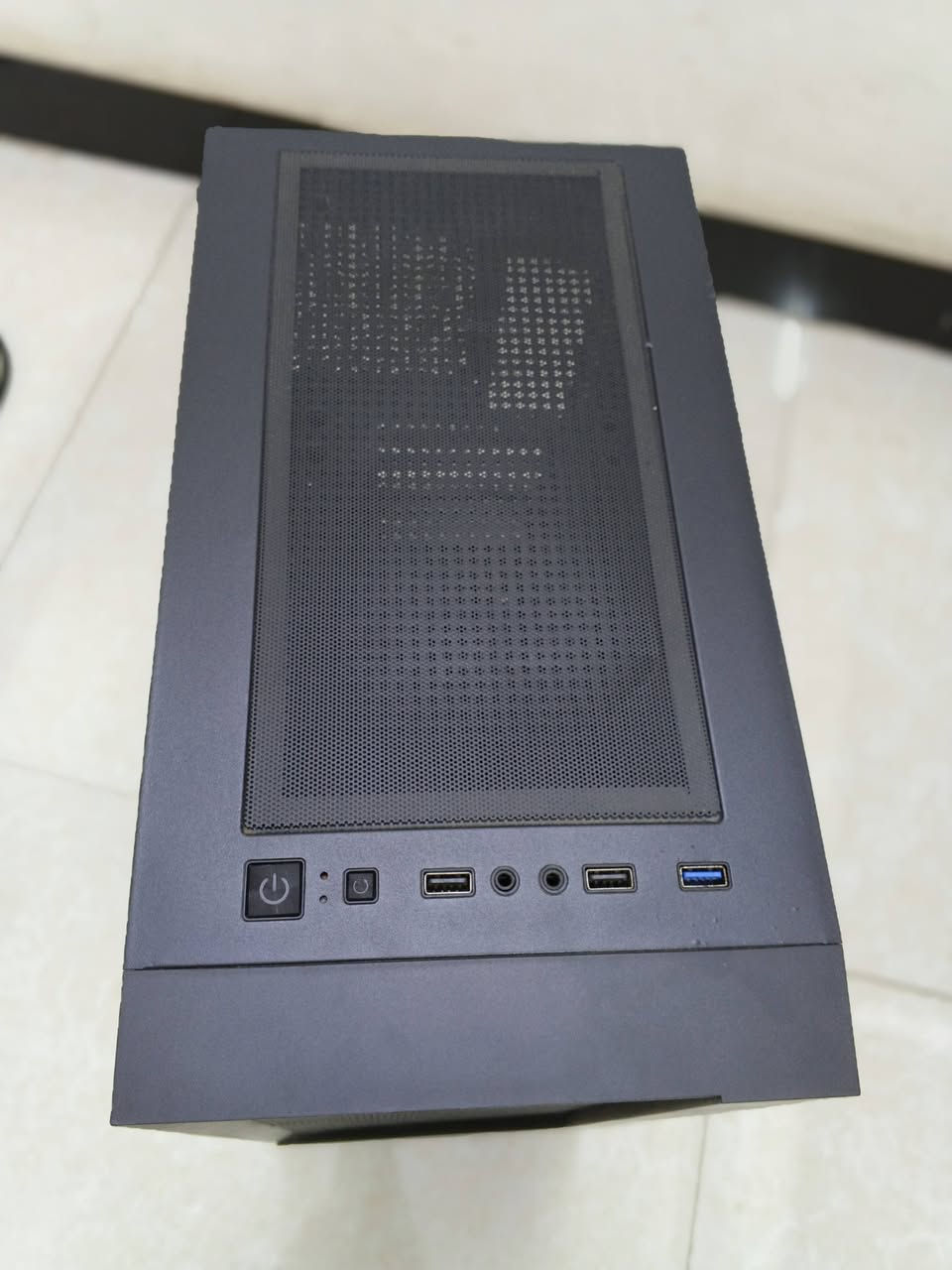 كيس فارغ للبيع
3 فانات أر جي بي السعر 40 ألف 
لا يوجد توصيل مكان بغداد 
***********
