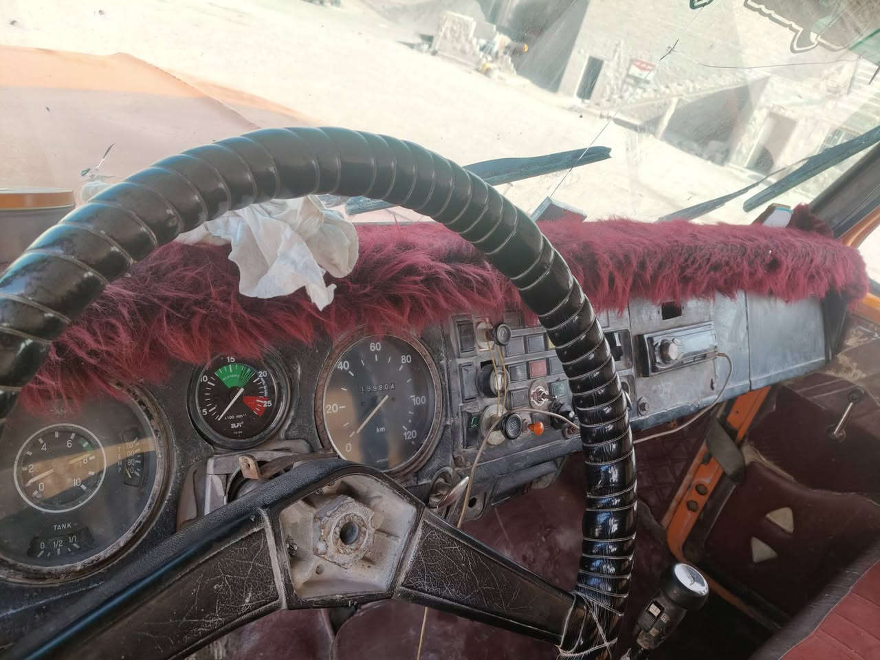 سلام عليكم
موديل 1971
باسمي. 
15 مليون 
***********
