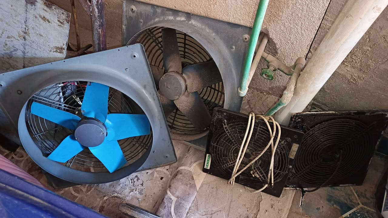 للبيع  للبيع
مكاني نجف حي النصر 
كراسي 
ساحبات
بوجات مع دكتات
ميز حديد
حديد تفصيخ


**إذا كنت صاحب هذا الإعلان وتريد حذفه لأي سبب، رجاءا أرسل رسالة إلى الدعم الفني**