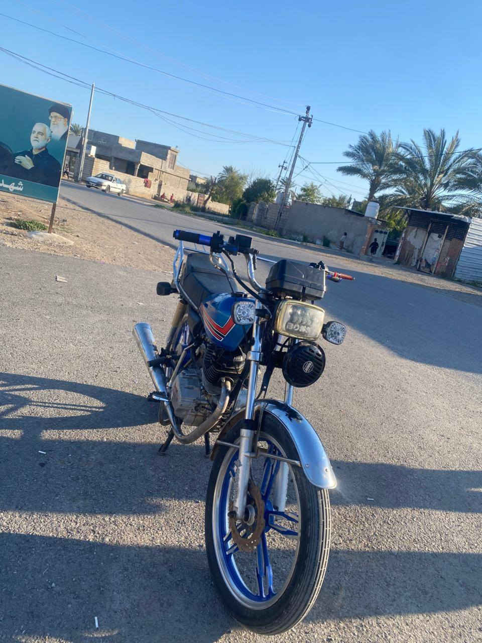 السلام عليكم ورحمة الله وبركاته اخوان دراجه سيفان موديل 21 مابيها اي نقص بس أوراق نقص صفاحيه واشاره السعر 375 وبيها مجال مكان الهاشمية عبادة اتصل على هذا الرقم *********** - ***********
