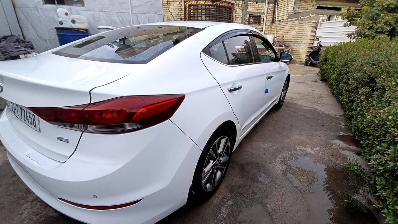 النترا 2017 وارد ايراني VIP GLS
فووول مواصفات للاخير...  1/1
عداد المسافه 185 الف حقيقي 
مواصفات: 
بصمة تشغيل 
وبصمة ابواب
 بصمة 2
حساسات امامي خلفي 
شاشه كامره اصلية تدعم الكار ابلي
تدفئه وتبريد كشنات امامي 
تدفئة كشنات خلفي 
تدفئة مقود 
تبريد بيانو مركزي و خلفي و مناخين
3 انضمة قياده 
تحديد مسار 
رادارات اماميه و جانبيه
مري قلاب عند الرجوع + اشارة + شفط
خزن كشنات ميموري 3 وضعيات
كشن السائق كهرباء 3 وضعيات 
فول تحكم ستيرن مع مثبت سرعة 
لد امامي + لد خلفي 
فتحة سقف 
كشنات جلد لون اسود 
كشنات خلفيه قلاب + 3 تجاوي
بصمة مع ترحيب عند الاقتراب 
صندوق ذكي يفتح عند الاقتراب 
فول سستم سماعات مع التويترات 
نضام مكابح (ابريك) Abs 
السيارة بية منظومة غاز يعني انسى الصرف 
وبعد بيها هواية مواصفات والجناية مالتها يعرفها 
السيارة ادامة صدر جديد اصلي 
باتري جديد اصلي
تخم تاير جديد ما ماشي اقل 5ايام
السيارة بية باب السايق انشخط هو والباب الورا شوية سووهن بالكارت وانرشن سوية توحيد اللون 
سعر السيارة 157 
رقم الهاتف ***********
مكان السيارة بغداد ابو دشير
