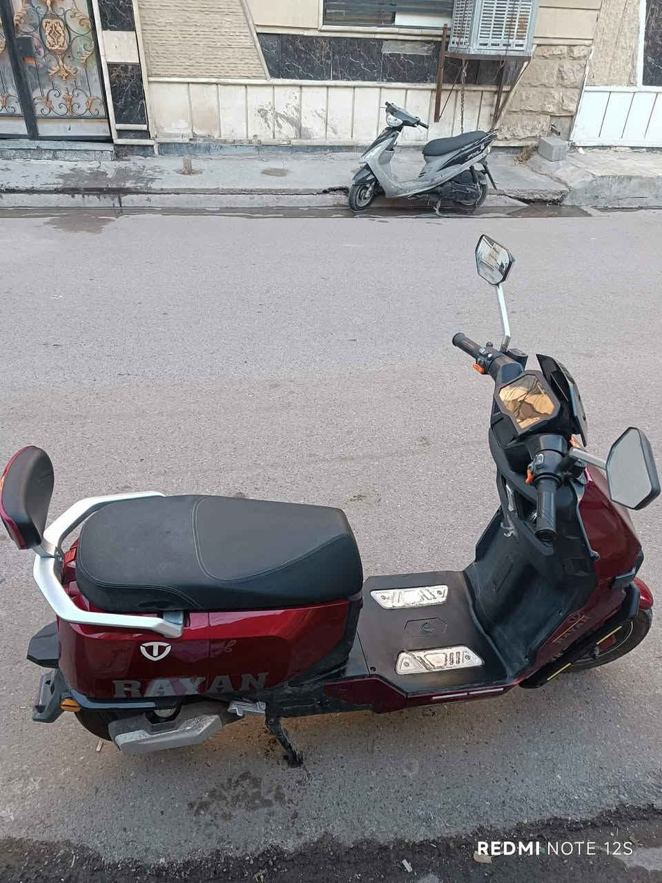 ​الماركة: ريان (RAYAN).
الحالة: مستعمله شهرين
​البطارية: ممتازه ليثيوم ضمان 5 سنوات
​المواصفات: لايتات LED، ديسك بريك، مسند خلفي، مرايا بلاد.
​السعر: مليون وبيه مجال
​المكان: الدولعي قرب مدرسة ام المؤمنين
​للتواصل: ***********
