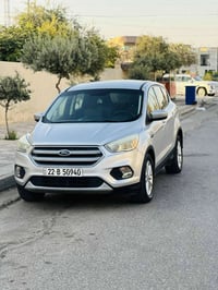 فورد اسكيب • ٢٠١٧ • ٩٣ الف مايل