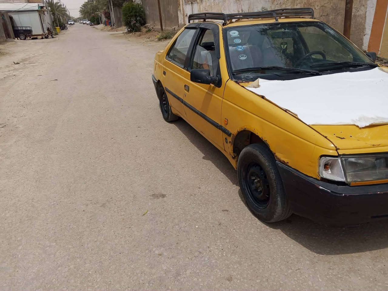 سلام عليكم سياره بيجو روه للبيع او المراوس كير ومكينه شرط حداديه زينه راعيه موجود انطي رقمه رقم سياره نجف تايرات نضيفات سياره جاهزه ماعوزه شي دواخله نضيفه سياره مكانه ديوانيه السعر 15 وبيه مجال رقم ***********
